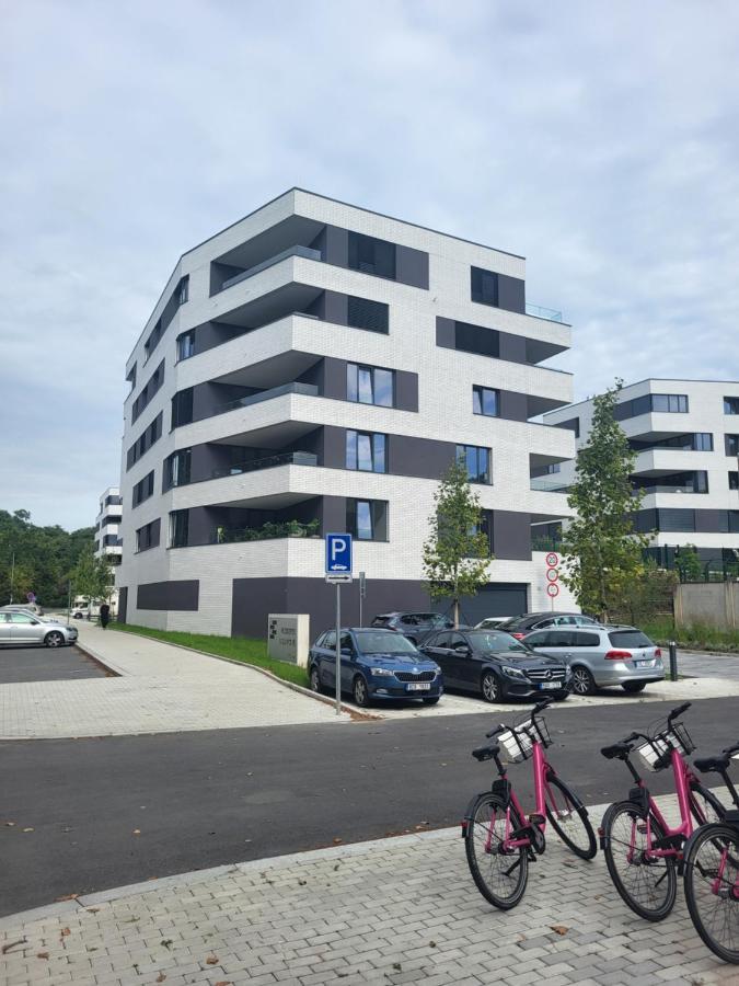 New Apartment In Karlin, Praha 8, Close To Center מראה חיצוני תמונה